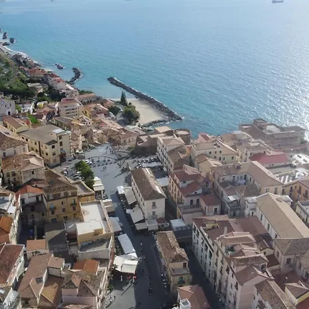 Della Piazza Otel 3*