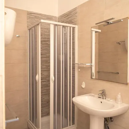 Hotel Della Piazza 3*