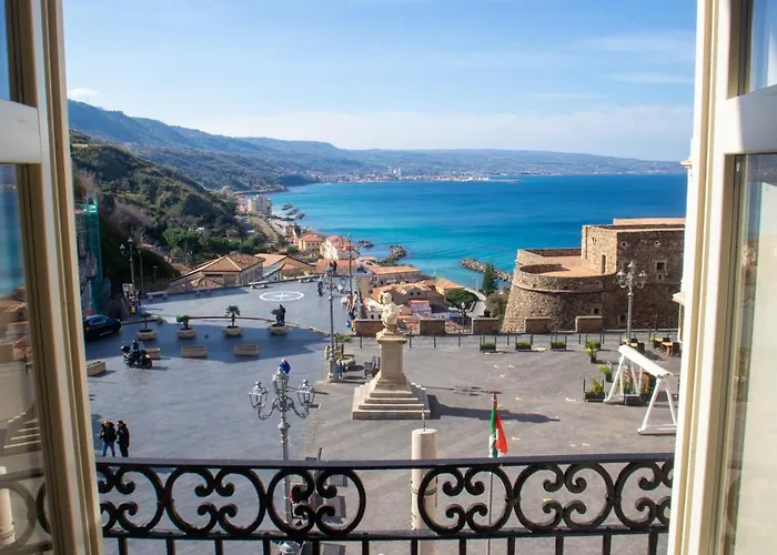 Hotel Della Piazza 3*